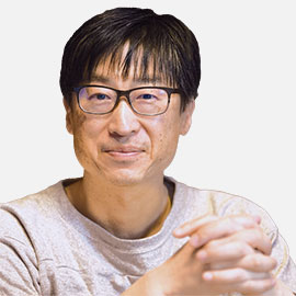 東山 彰良 氏